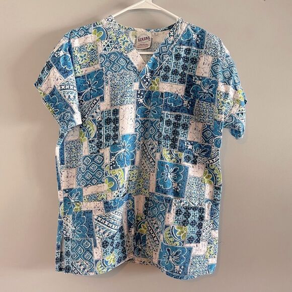 SCRUBS Multi-color Pattered Patchwork Scrub Top - Picture 1 of 9